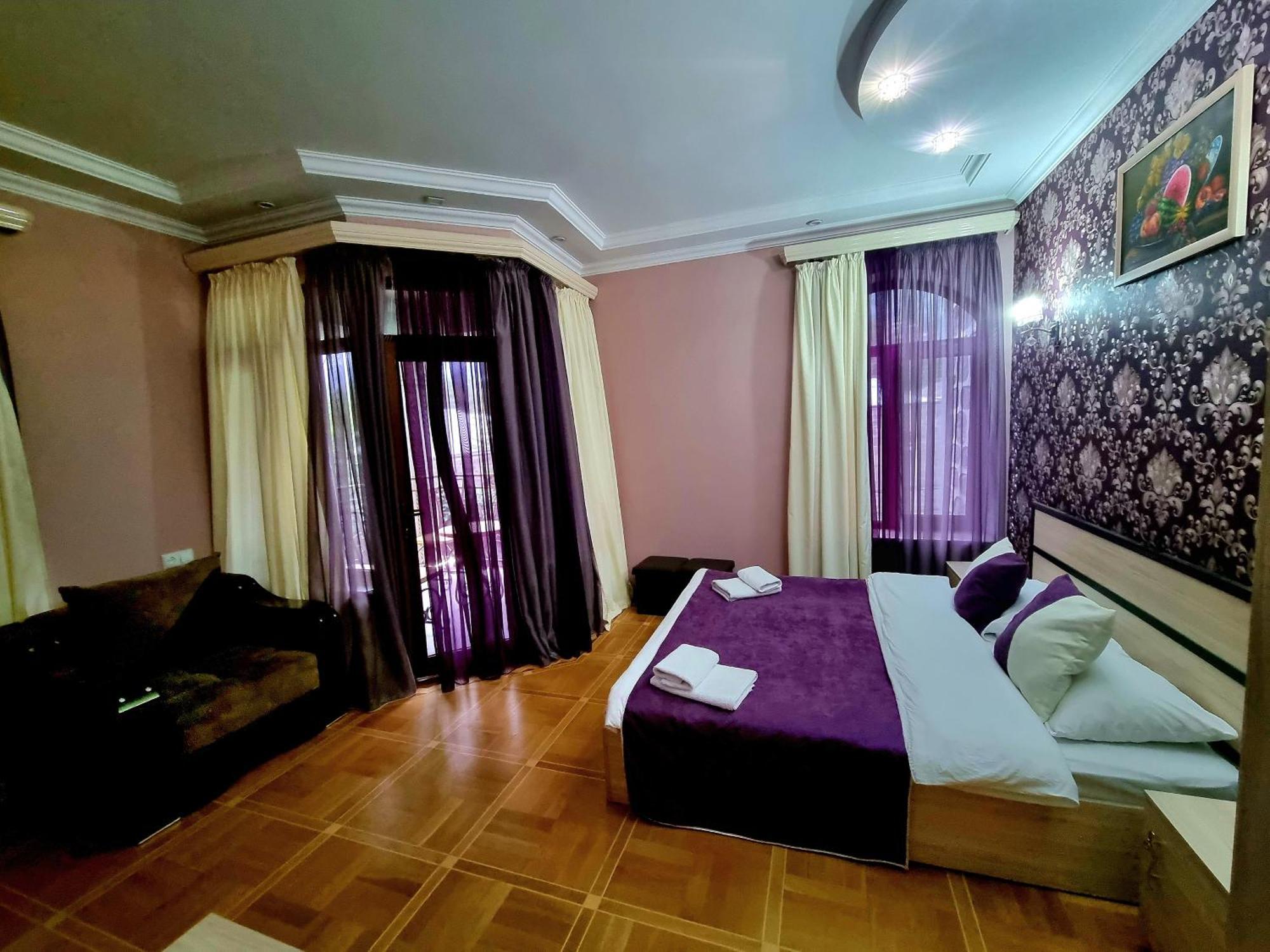 Rubin Hotel Goris Exterior photo