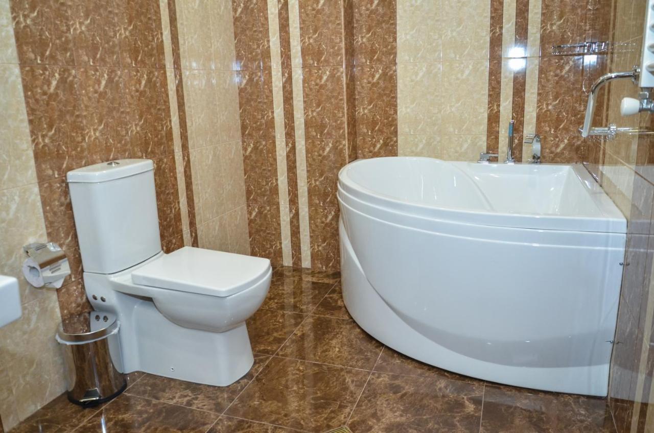 Rubin Hotel Goris Exterior photo